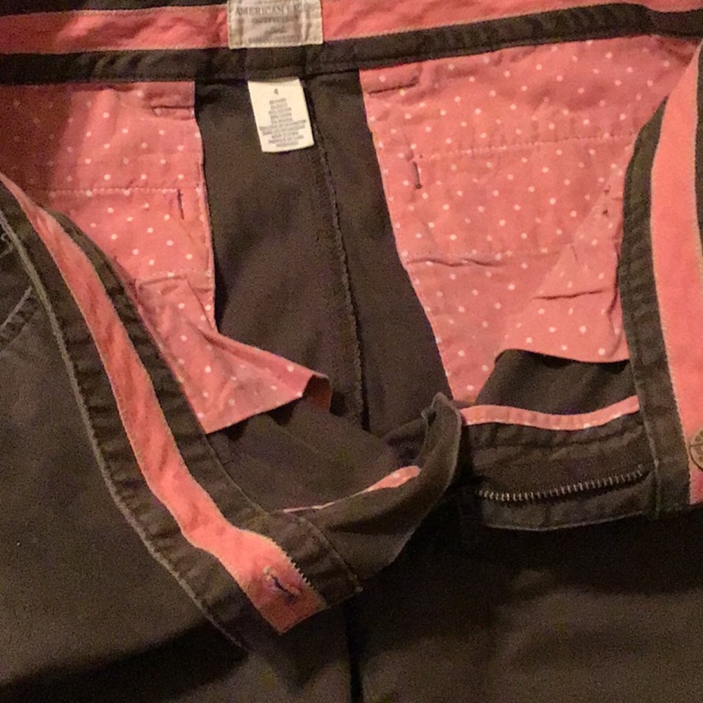 Shorts - Picture 3 of 3